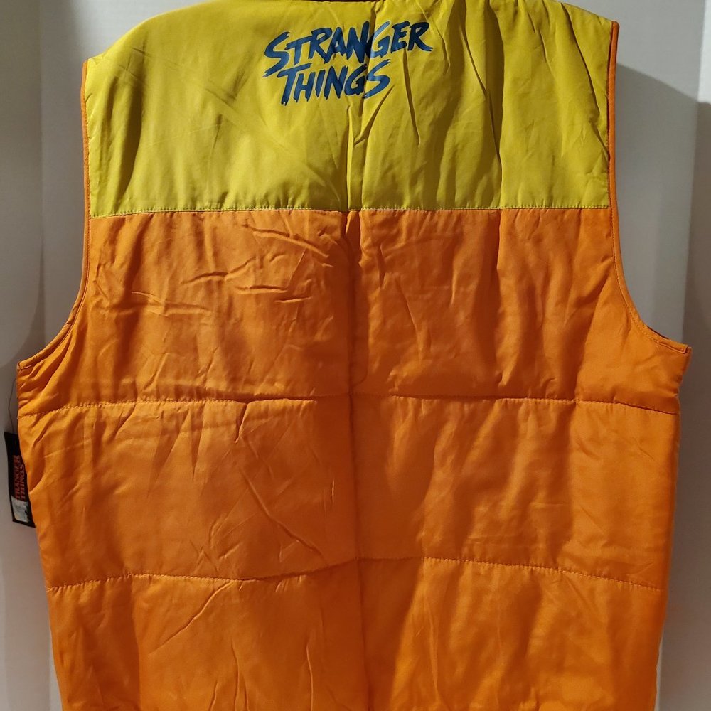 Netflix Stranger Things 1980's Retro Puffer Vest-XXL- 2XL-Orange Yellow-Pockets